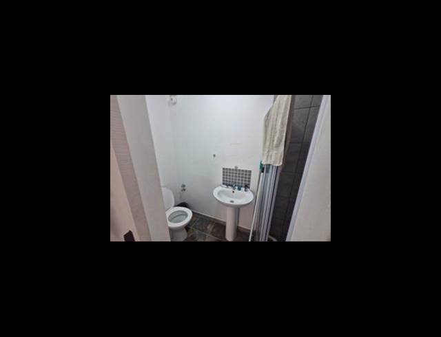 2 bed property to rent in OTTERY